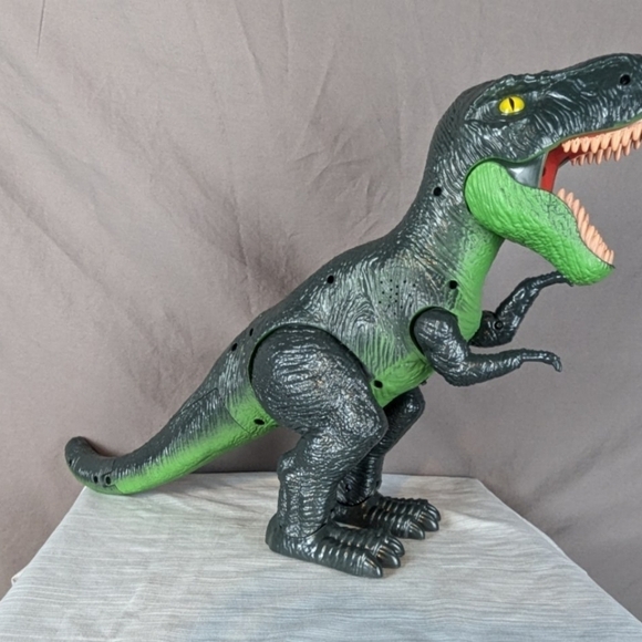 RC dinosaur (RC NOT INCLUDED) excellent condition - Picture 3 of 12